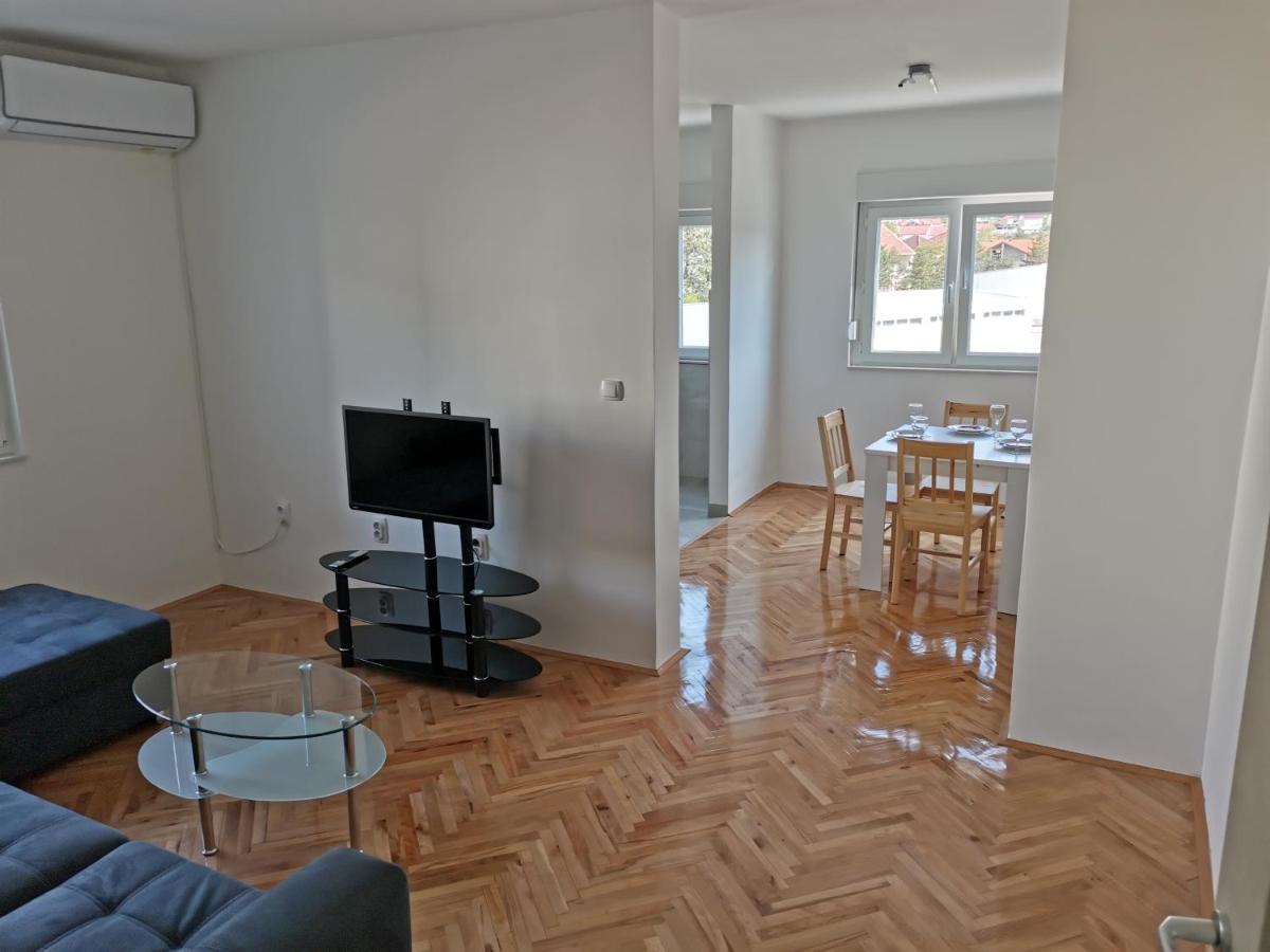 Ad Apartman Bileća Eksteriør billede