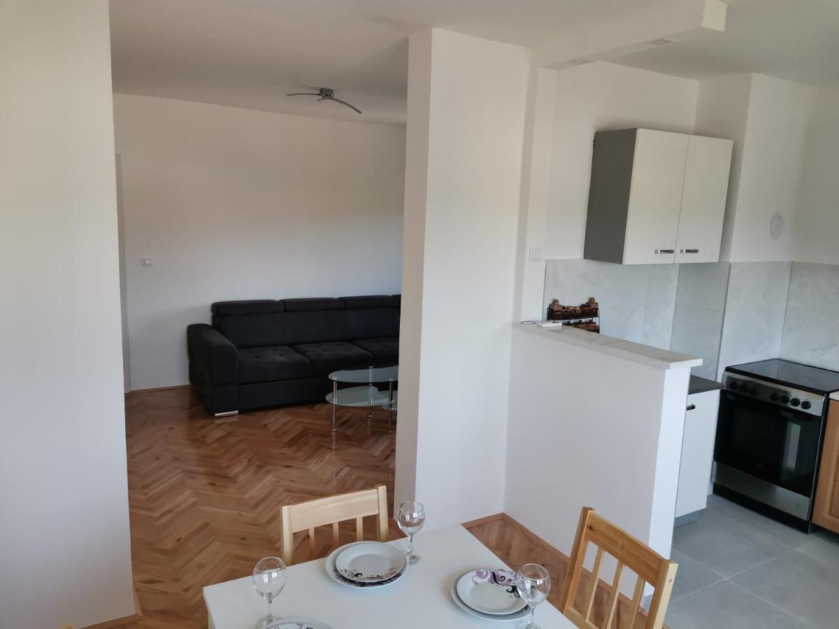 Ad Apartman Bileća Eksteriør billede